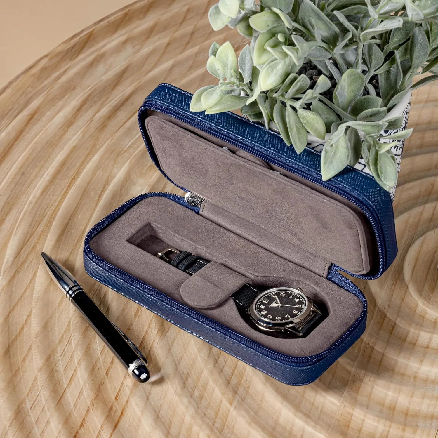 Leather Travel Case - Watch Case for Men - dog backbreaking Modern (Blue) Travel Watch Case - Watch 