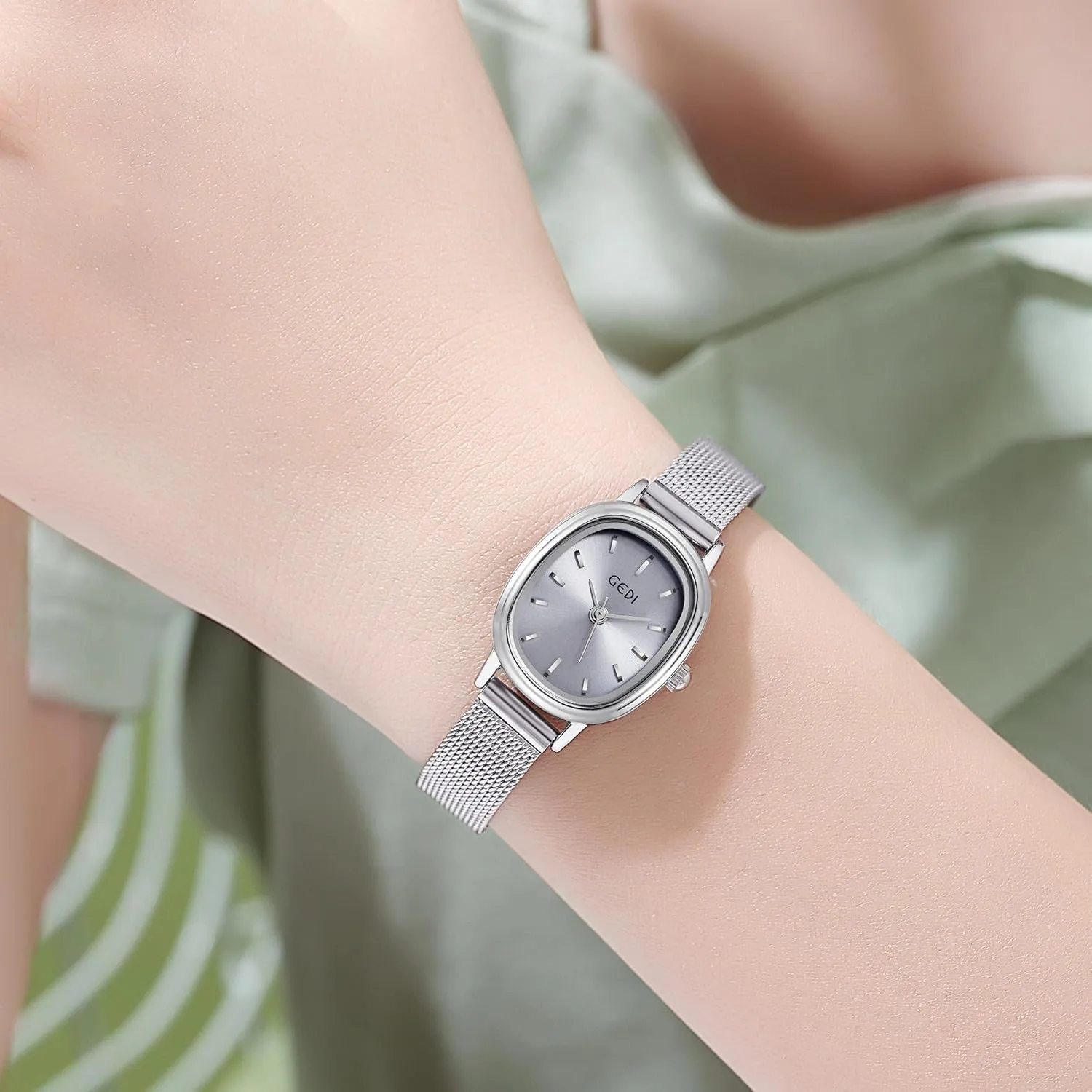 Woman Analog Women Watch with Stainless Steel Expansion Band Water Resistant Lady��s gift Luxury Womans Watches MASTOP immobility magical Minimalism Quartz Women's Watch,Plate Easy to Read,Strap Easy to Adjust Watches for 