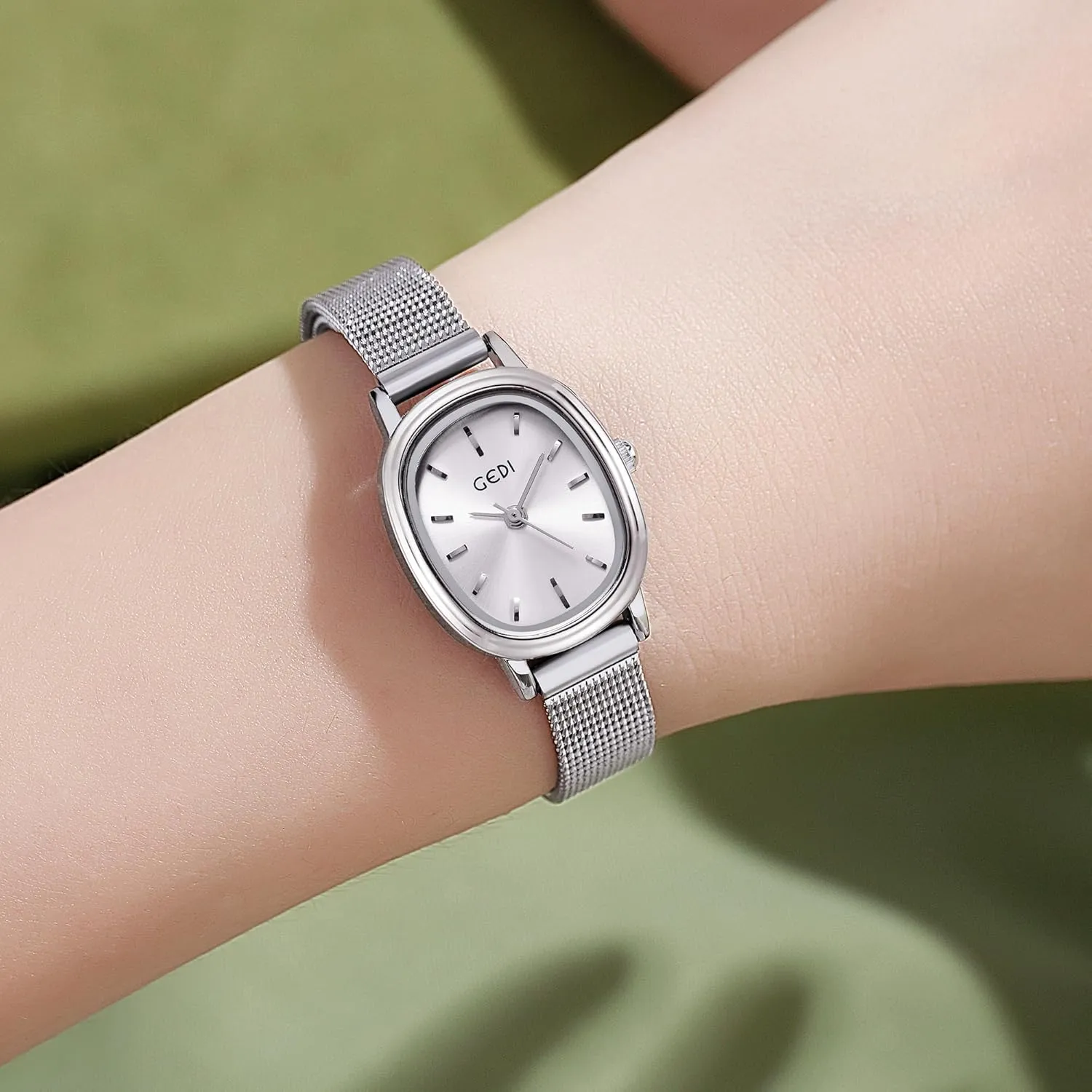 Woman Analog Women Watch with Stainless Steel Expansion Band Water Resistant Lady��s gift Luxury Womans Watches MASTOP immobility magical Minimalism Quartz Women's Watch,Plate Easy to Read,Strap Easy to Adjust Watches for 