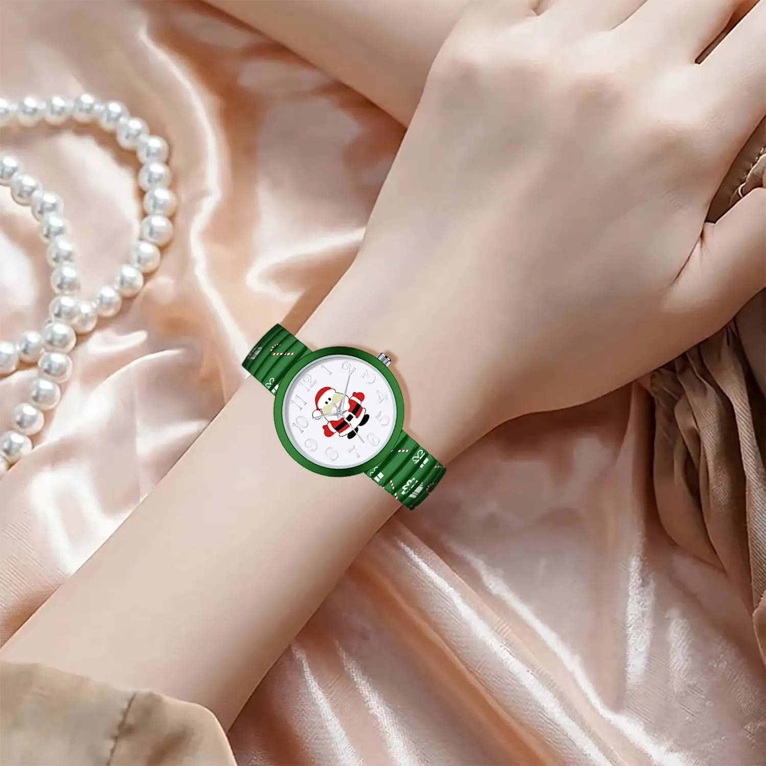 Women Watch Large 38mm tourist White Face Stretch Band Watches Blekon Christmas Theme 